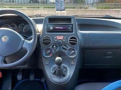 Blu/azzurro Usata 2010 Fiat Panda Dynamic Utilitaria | 4900 € (Cara)