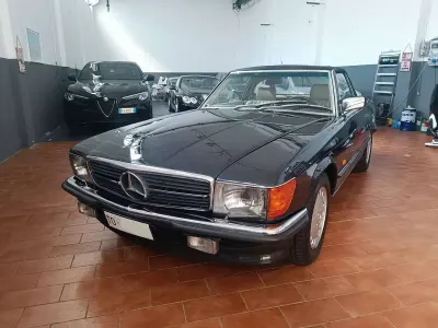 Usata Mercedes SL500 245 CV (180 kW) 1986 Nero Cabrio