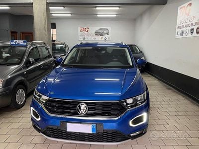 Usata VW T-Roc 149 CV (109 kW) 2021 Blu SUV