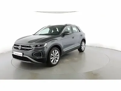 Usata VW T-Roc Style 150 CV (110 kW) 2023 Indium grey SUV