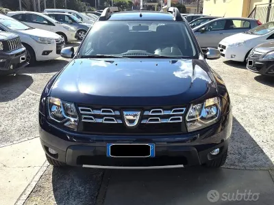 Usata Dacia Duster Lauréate 109 CV (80 kW) 2018 Bluazzurro SUV
