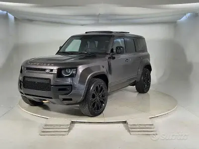 Nuova Land Rover Defender 635 CV (467 kW) 2026 Grigio SUV