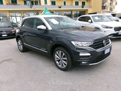Usata VW T-Roc Advance 116 CV (85 kW) 2019 Grigio SUV
