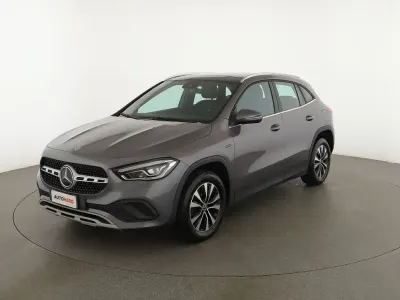Käytetty Mercedes GLA250 Business 160 HP (117 kW) 2021 Harmaa Katumaasturi