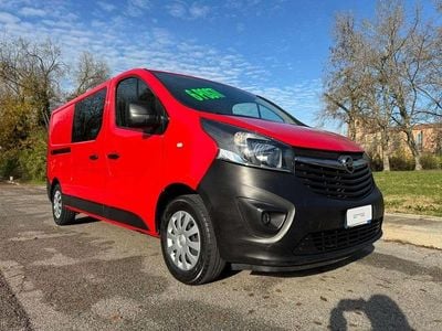 Usata Opel Vivaro 125 CV (91 kW) 2019 Rosso Monovolume