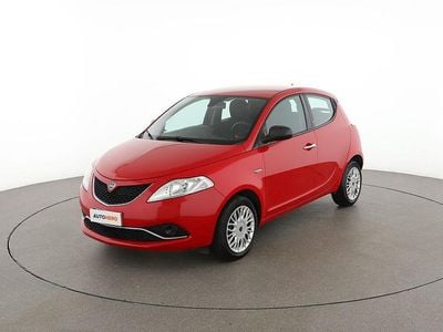 Begagnad Lancia Ypsilon Silver 95 HK (69 kW) 2018 Röd Halvkombi