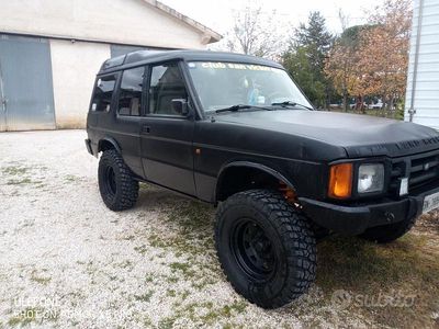 Usata Land Rover Discovery 113 CV (83 kW) 1993 Nero SUV