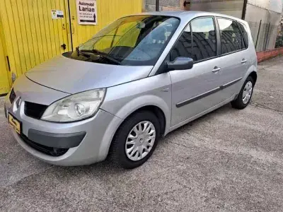 Usata Renault Scénic II 104 CV (76 kW) 2007 Grigio Monovolume