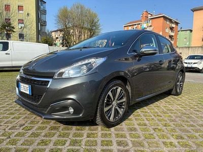 Usata Peugeot 208 Allure 82 CV (60 kW) 2016 Grigio Utilitaria
