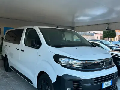 Nuova Opel Vivaro-e Combi S 176 CV (129 kW) 2026 Bianco Monovolume