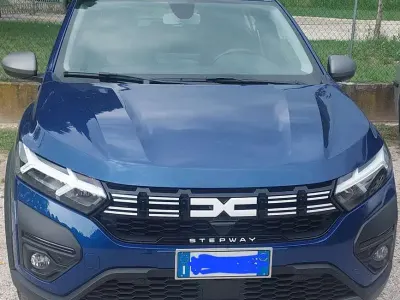 Usata Dacia Sandero Expression 101 CV (74 kW) 2023 Berlina