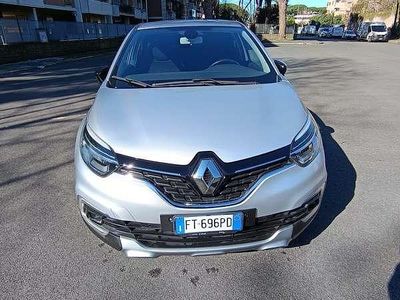 Usata Renault Captur Life 90 CV (66 kW) 2018 Grigio SUV