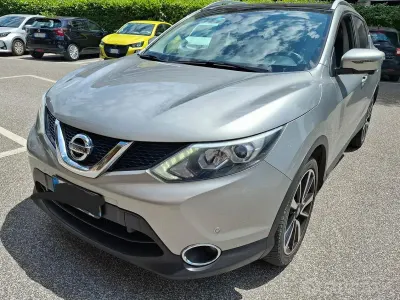 Usata Nissan Qashqai 131 CV (96 kW) 2016 Grigio SUV