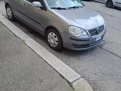 Usata VW Polo 60 CV (44 kW) 2008 Grigio Utilitaria