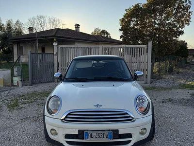Usata Mini Cooper D 109 CV (80 kW) 2007 Utilitaria