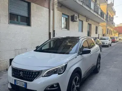 Usata Peugeot 3008 Business-Line 131 CV (96 kW) 2020 SUV