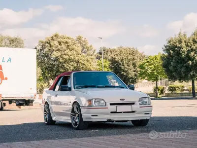 Usata Ford Escort Cabriolet 1987 Cabrio