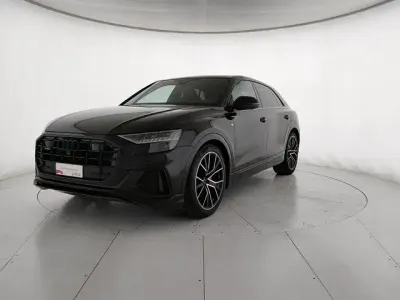 Usata Audi Q8 Sport 286 CV (210 kW) 2023 Nero mythos metallizzato SUV