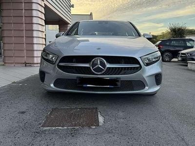 Usata Mercedes A180 109 CV (80 kW) 2019 Berlina