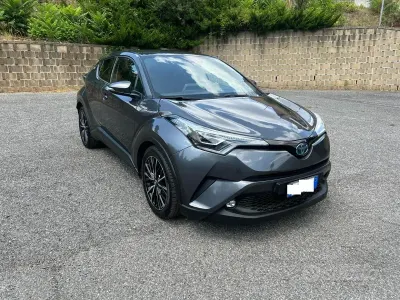 Usata Toyota C-HR Lounge 98 CV (72 kW) 2019 Grigio SUV