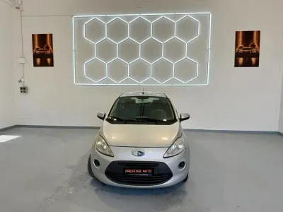 Usata Ford Ka Titanium 69 CV (50 kW) 2010 Argento Utilitaria