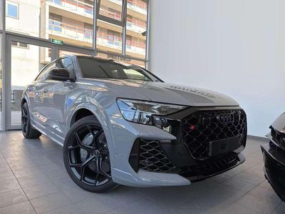 Nuova Audi Q8 Performance 640 CV (470 kW) 2026 Grigio SUV