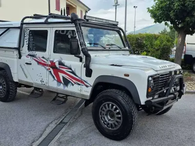 Usata Land Rover Defender 122 CV (89 kW) 2010 Bianco SUV
