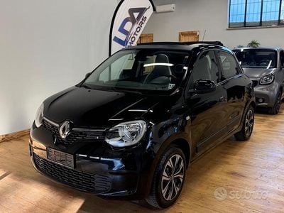 Usata Renault Twingo LIMITED 65 CV (47 kW) 2021 Nero Utilitaria