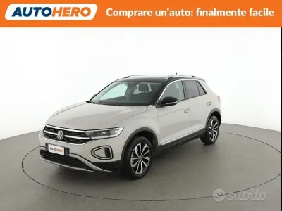Usata VW T-Roc Style 150 CV (110 kW) 2023 Grigio SUV