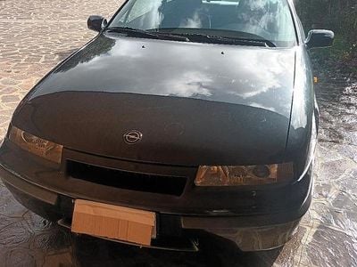 Usata Opel Calibra 150 CV (110 kW) 1992 Nero Coupé