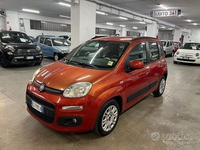 Begagnad Fiat Panda Lounge 74 HK (54 kW) 2013 Orange Halvkombi
