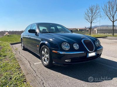 Usata Jaguar S-Type Executive 248 CV (182 kW) 2001 Blu Berlina