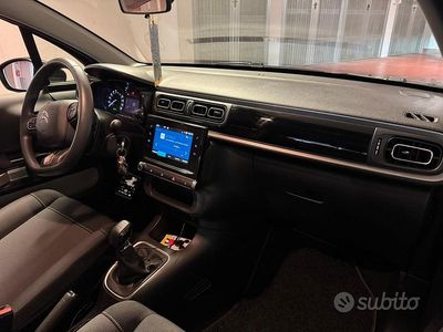 Używany Citroën C3 Shine 83 KM (61 kW) 2021 Szary Hatchback