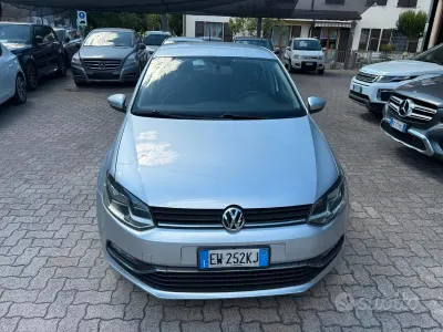 Usata VW Polo 75 CV (55 kW) 2014 Grigio Berlina