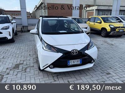Usata Toyota Aygo X-wave 69 CV (50 kW) 2016 Bianco Utilitaria