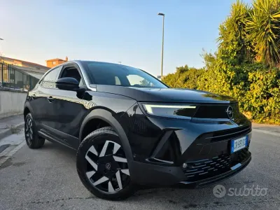 Usata Opel Mokka 110 CV (80 kW) 2024 Nero SUV