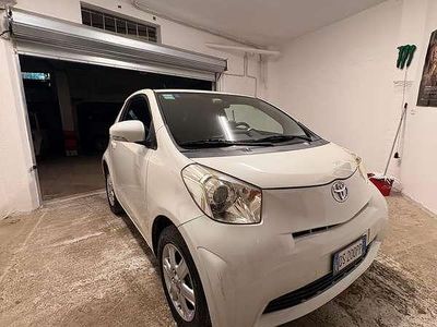 Usata Toyota iQ 98 CV (72 kW) 2009 Bianco Utilitaria