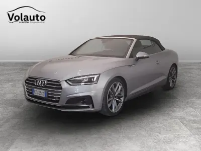 Usata Audi A5 Cabriolet Business 190 CV (139 kW) 2019 Grigio Cabrio