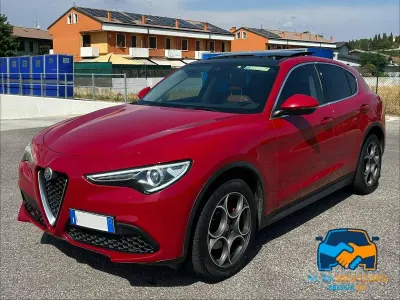 Usata Alfa Romeo Stelvio 280 CV (205 kW) 2017 Rosso SUV