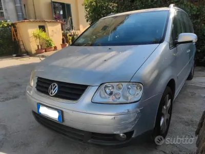 Usata VW Touran 105 CV (77 kW) 2006 Grigio Monovolume