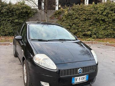 Usata Fiat Punto 90 CV (66 kW) 2007 Nero Berlina