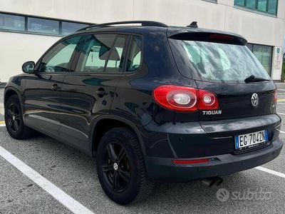 Usata VW Tiguan 140 CV (102 kW) 2011 Nero SUV