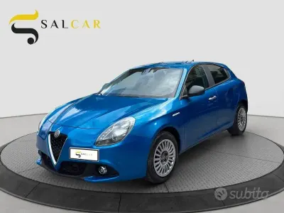 Usata Alfa Romeo Giulietta Super 120 CV (88 kW) 2018 Bluazzurro Utilitaria
