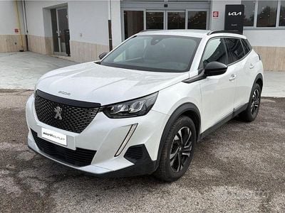 Usata Peugeot 2008 Allure 131 CV (96 kW) 2023 Bianco SUV
