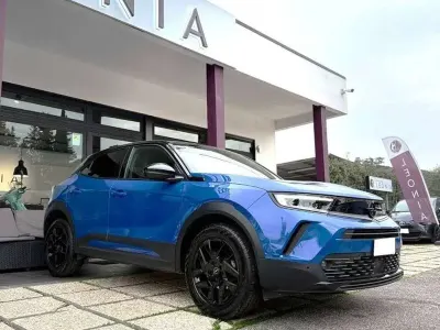 Usata Opel Mokka S 131 CV (96 kW) 2024 Blu/azzurro SUV