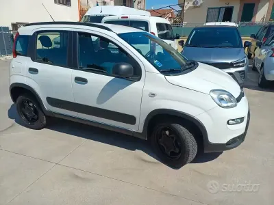Second-hand Fiat Panda 4x4 85 CP (62 kW) 2019 Alb Hatchback