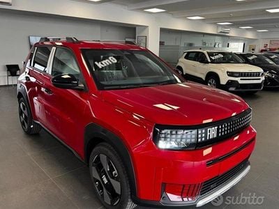 Nuova Fiat Grande Panda La Prima 110 CV (80 kW) 2025 Rosso Utilitaria