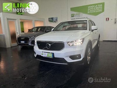 Usata Volvo XC40 Momentum 150 CV (110 kW) 2020 Bianco SUV