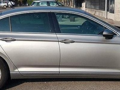 Usata VW Passat 150 CV (110 kW) 2016 Grigio Berlina