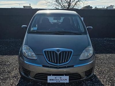 Usata Lancia Musa 90 CV (66 kW) 2007 Bronzo Monovolume